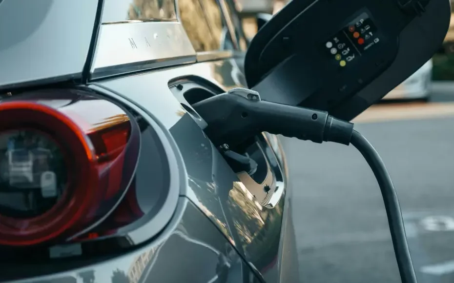 Pourquoi choisir un VTC électrique ou hybride ?