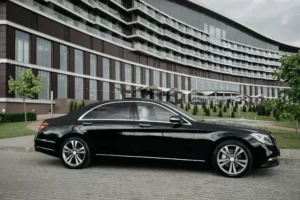 Voyager sereinement avec un VTC électrique écologique